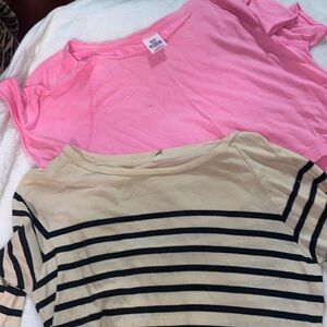TWO shirts ⭐️